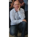 Tam&aacute;s R&eacute;v&eacute;sz